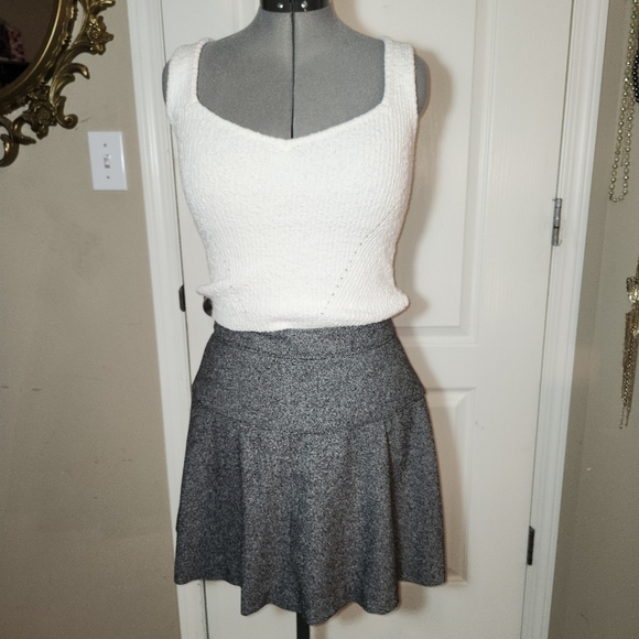 Banana Republic tweed miniskirt with zippered waist, size 14 - Picture 3 of 9